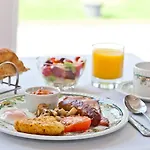 Beaumont Windermere - Adults-Only Boutique Guest House- Free Parking & Wellness Access Windermere