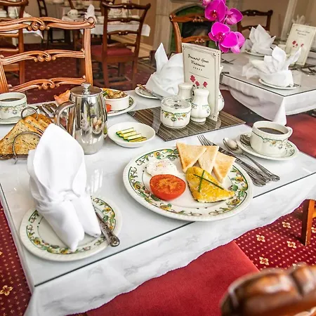 Beaumont - Adults-only Boutique Guest House- Free Parking & Wellness Access بيت ضيافة ويندرمير