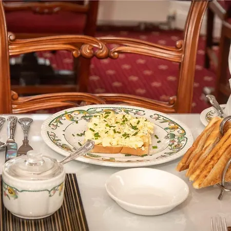Beaumont - Adults-only Boutique Guest House- Free Parking & Wellness Access 5* Windermere
