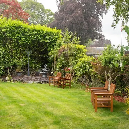 Beaumont Guest House- Free Private Parking & Off-site Health Centre Access - Adults Only 5*