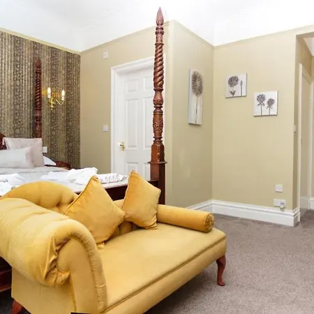 Casa de hóspedes Beaumont - Free Private Parking & Local Health Centre Access - Adults Only