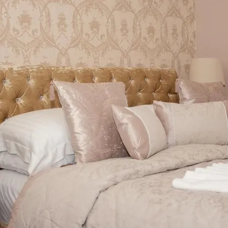 Vendégház Beaumont - Adults-only Boutique Guest House- Free Parking & Wellness Access
