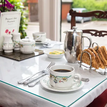 Beaumont - Adults-only Boutique Guest House- Free Parking & Wellness Access Vendégház