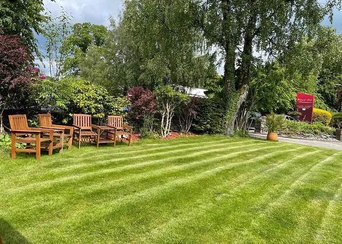 Beaumont - Adult Only - Free Car Park & Off Site Access To The Local Health Centre 5*