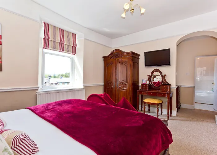 Beaumont - Adult Only - Free Car Park & Off Site Access To The Local Health Centre 5* Windermere