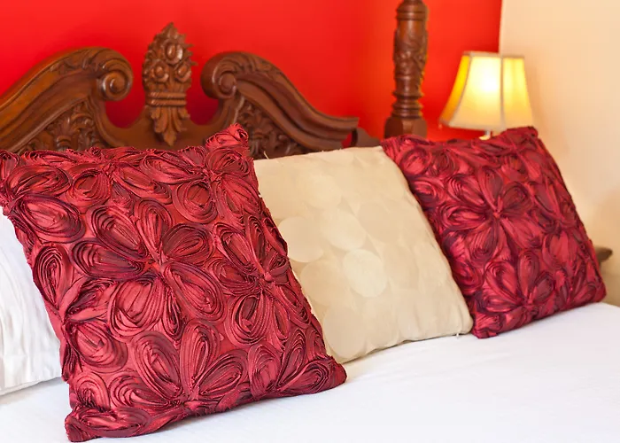 Beaumont - Adult Only - Free Car Park & Off Site Access To The Local Health Centre Windermere