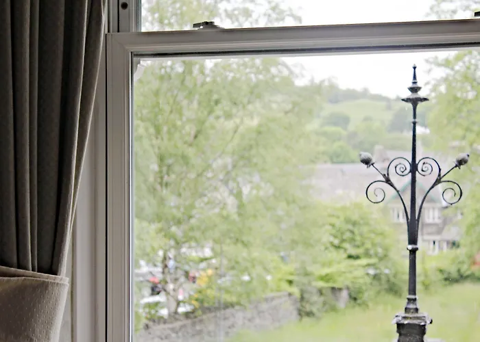 Beaumont - Adult Only - Free Car Park & Off Site Access To The Local Health Centre Windermere