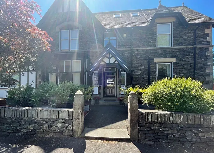 Guest house Beaumont - Adult Only - Free Car Park & Off Site Access To The Local Health Centre 5*