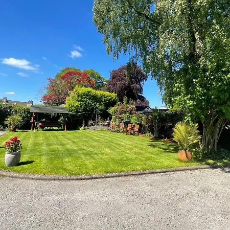 Beaumont - Adult Only - Free Car Park & Off Site Access To The Local Health Centre בית הארחה