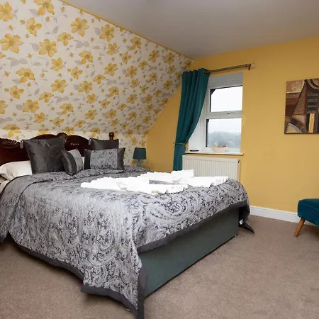 Vendégház Beaumont Guest House- Free Private Parking & Off-site Health Centre Access - Adults Only