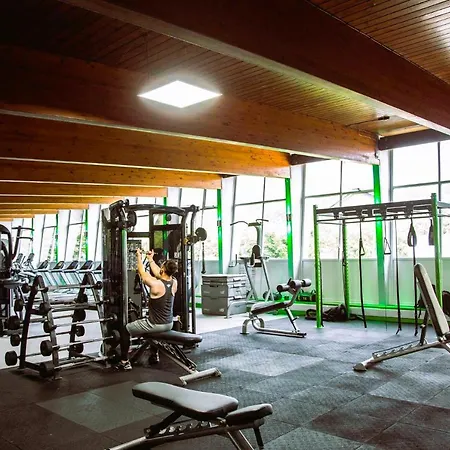 Beaumont - Adult Only - Free Car Park & Off Site Access To The Local Health Centre ווינדרמר