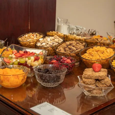 Beaumont - Adult Only - Free Car Park & Off Site Access To The Local Health Centre בית הארחה